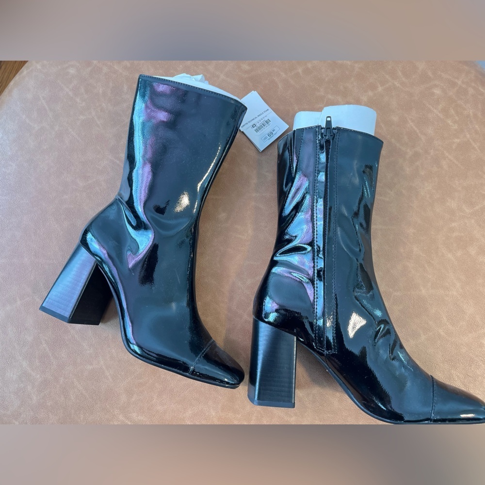 NEW ! ZARA FAUX PATENT FINISH ANKLE BOOTS 

🚨 FIRM PRICE NO DISCOUNT - Picture 4 of 11